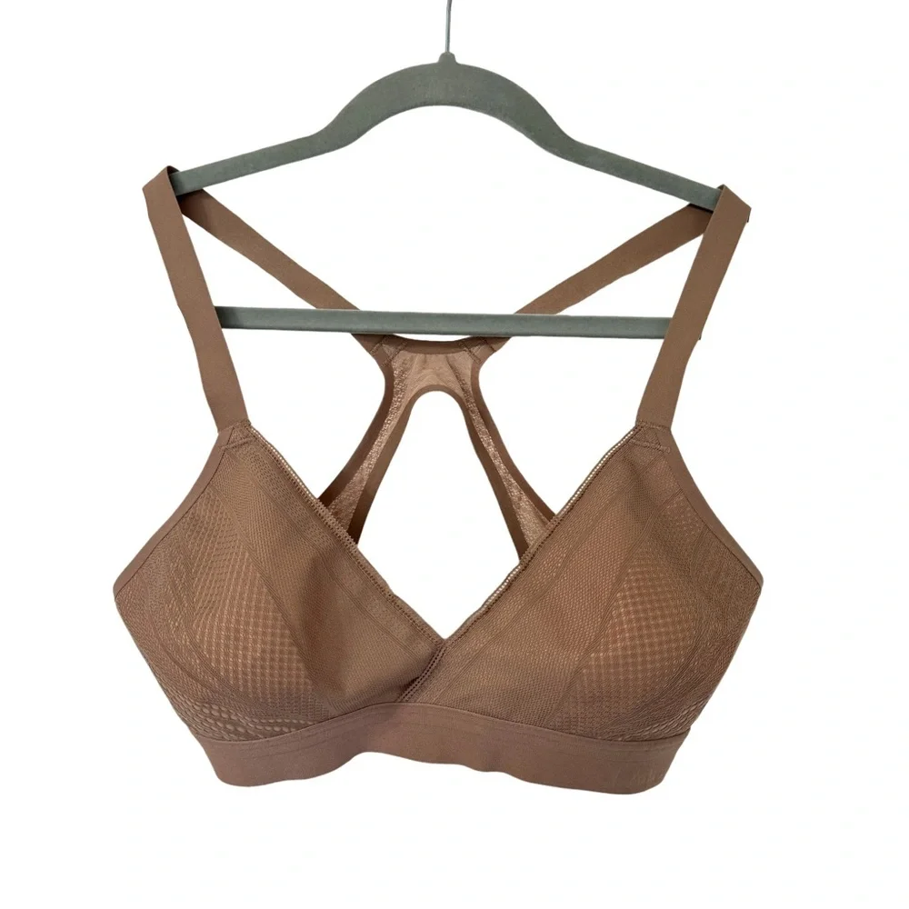 Lululemon Awake to‎ Lace Athletic Bra Soft Sand / Crepe 34B